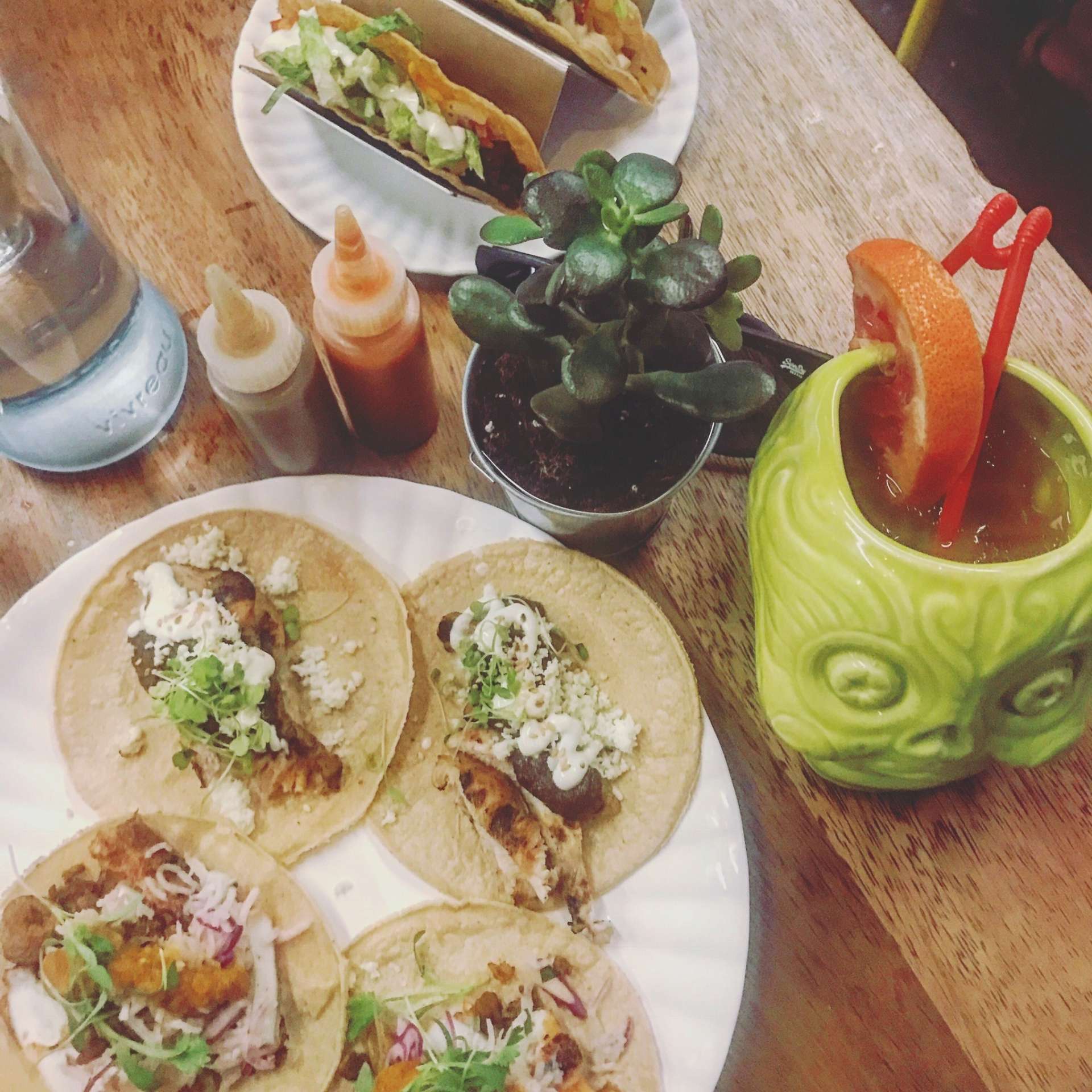 gringos-tacos-drinks