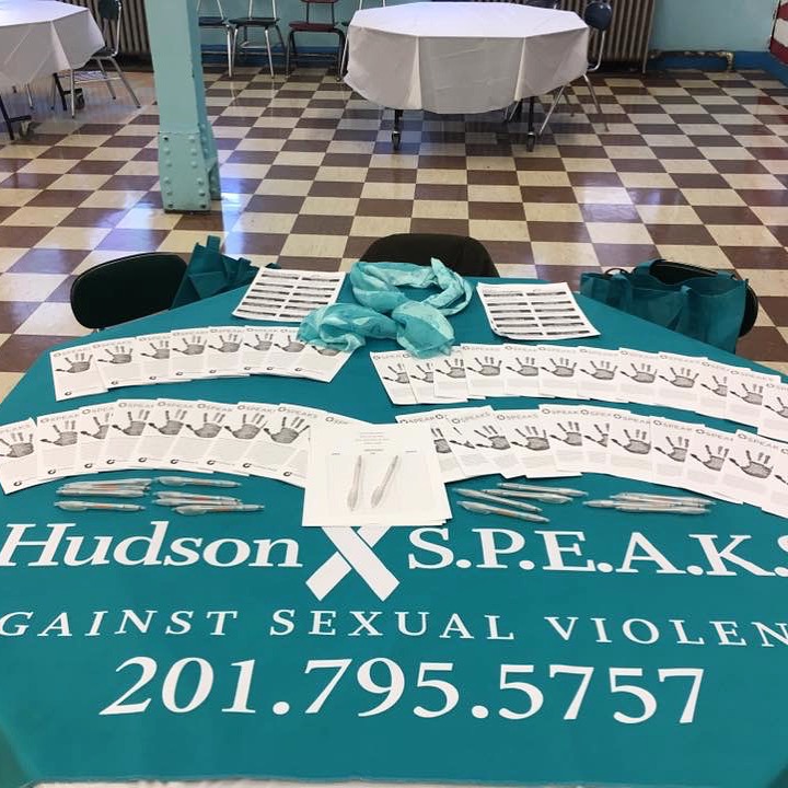 hudson speaks against sexual violence