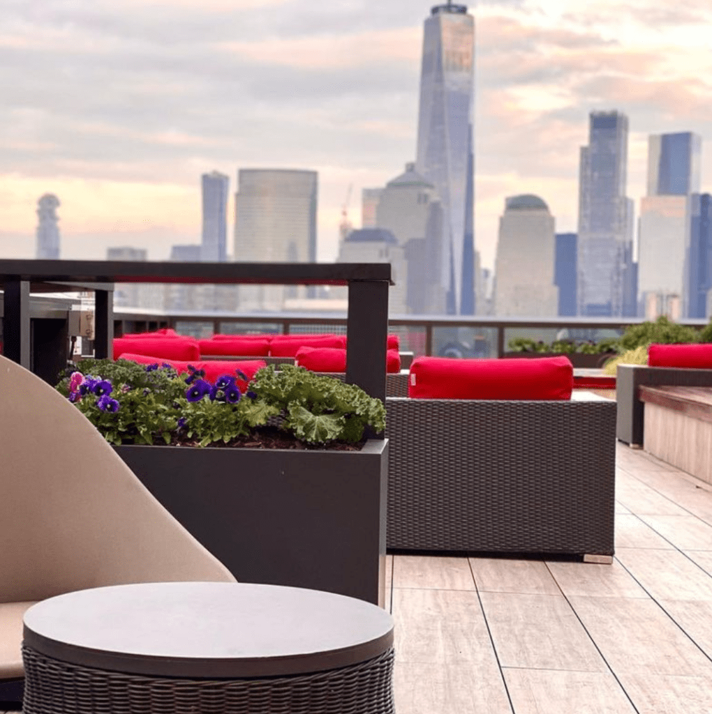 The 10 Best Rooftops To Visit In The Tri-State Area - Hoboken Girl