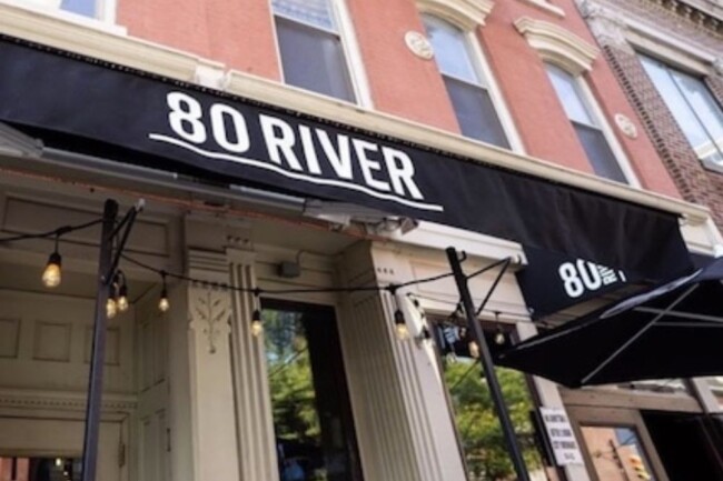 80 river bar and kitchen