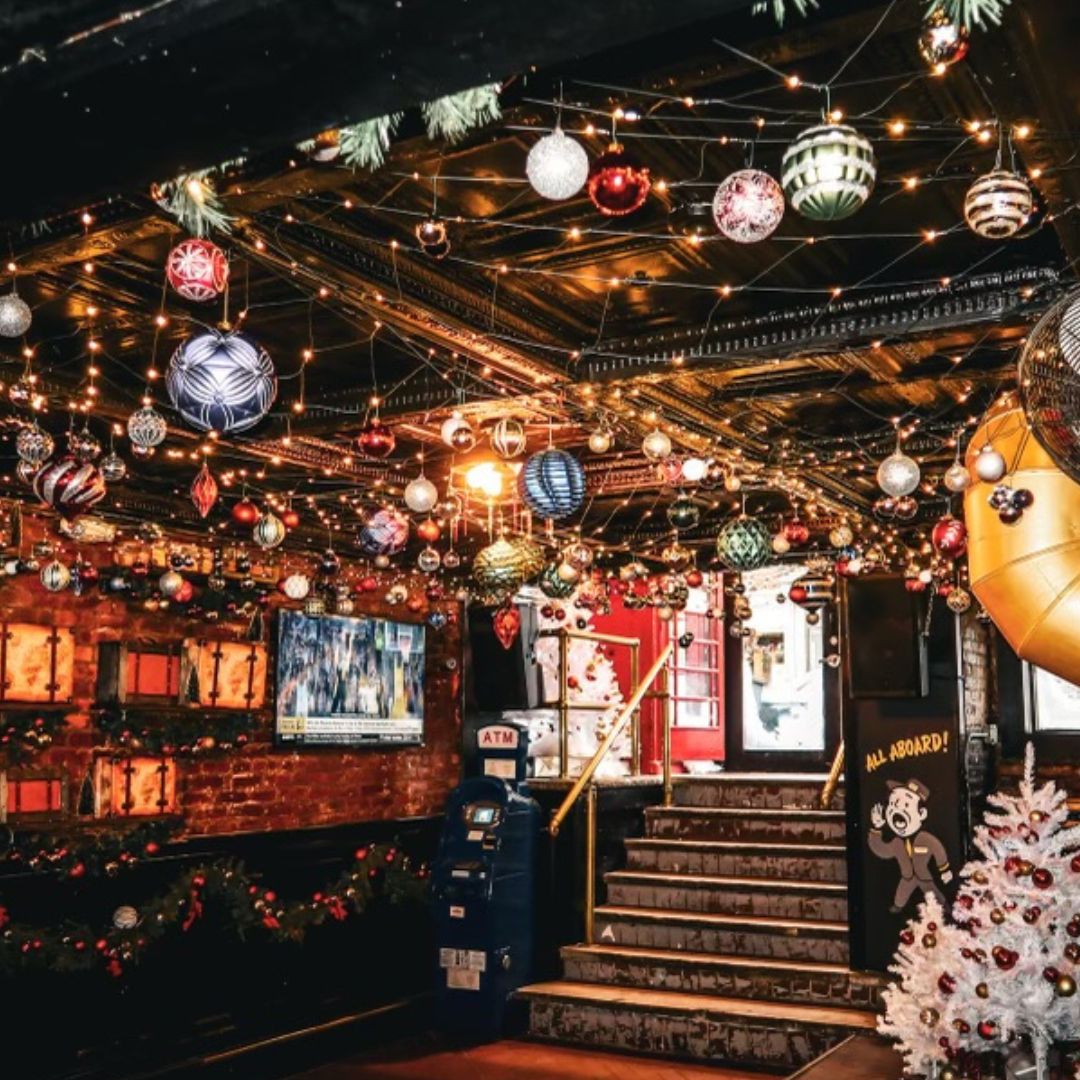 There's a New Holiday Pop-up Inside Hoboken Bar 'The Waiting Room ...